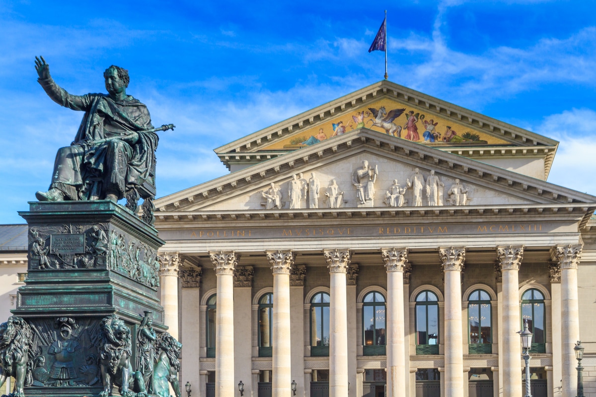 Bayerische Staatsoper | Travel Guide